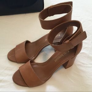 Enzo Angiolini Sandals SIZE 7
